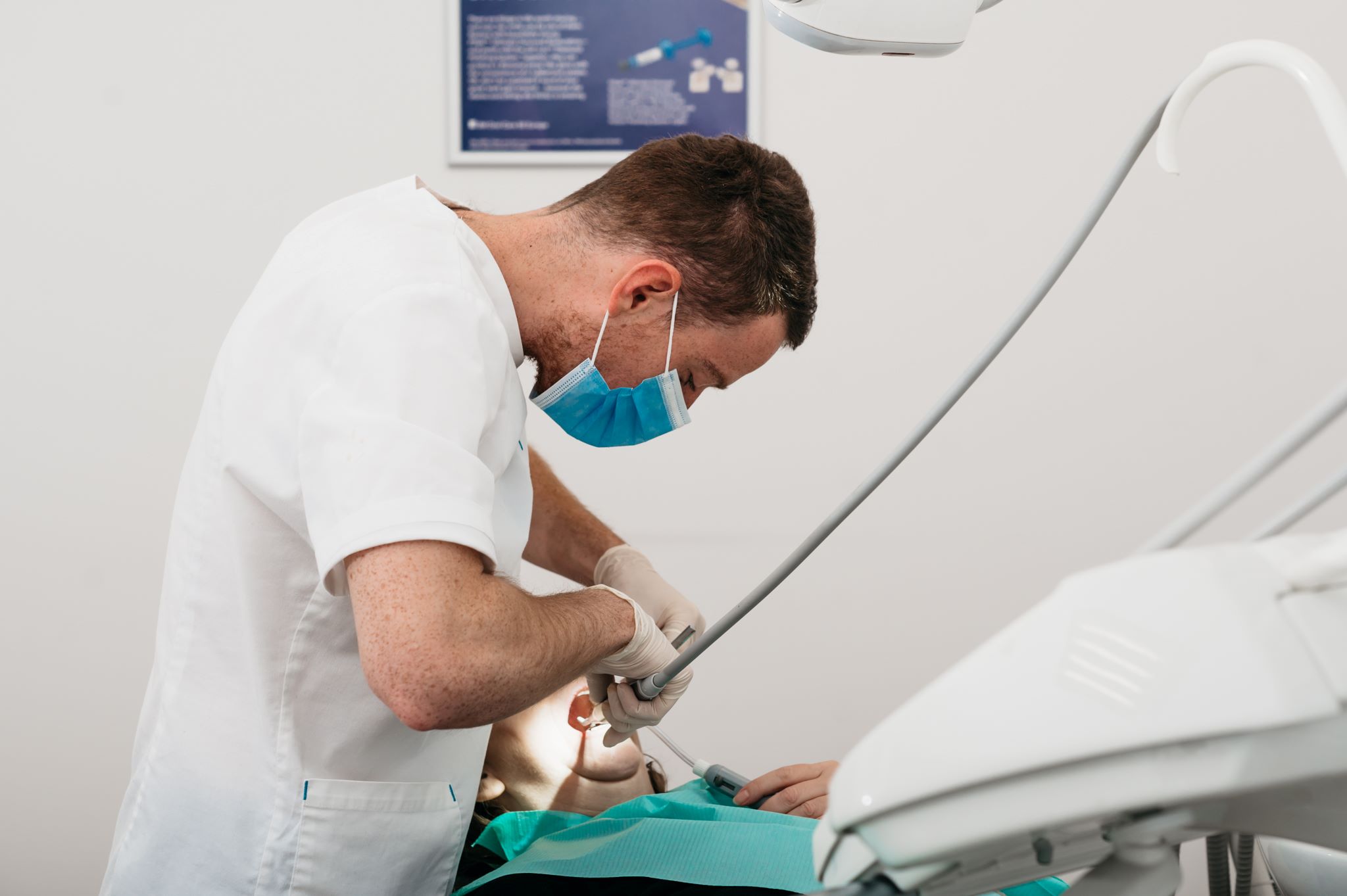 slika ugradnje implantata