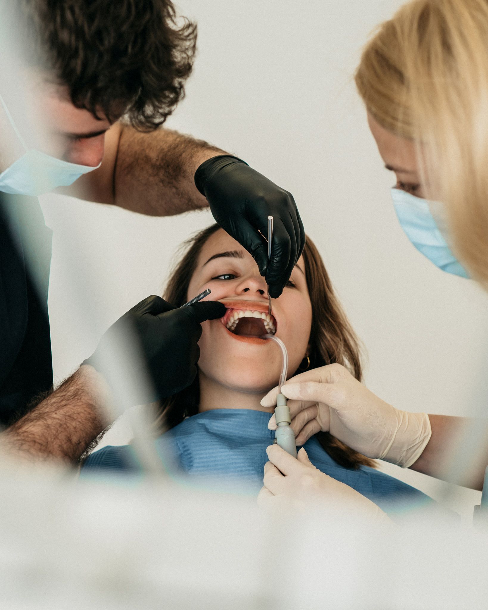 slika žene sa osmijehom