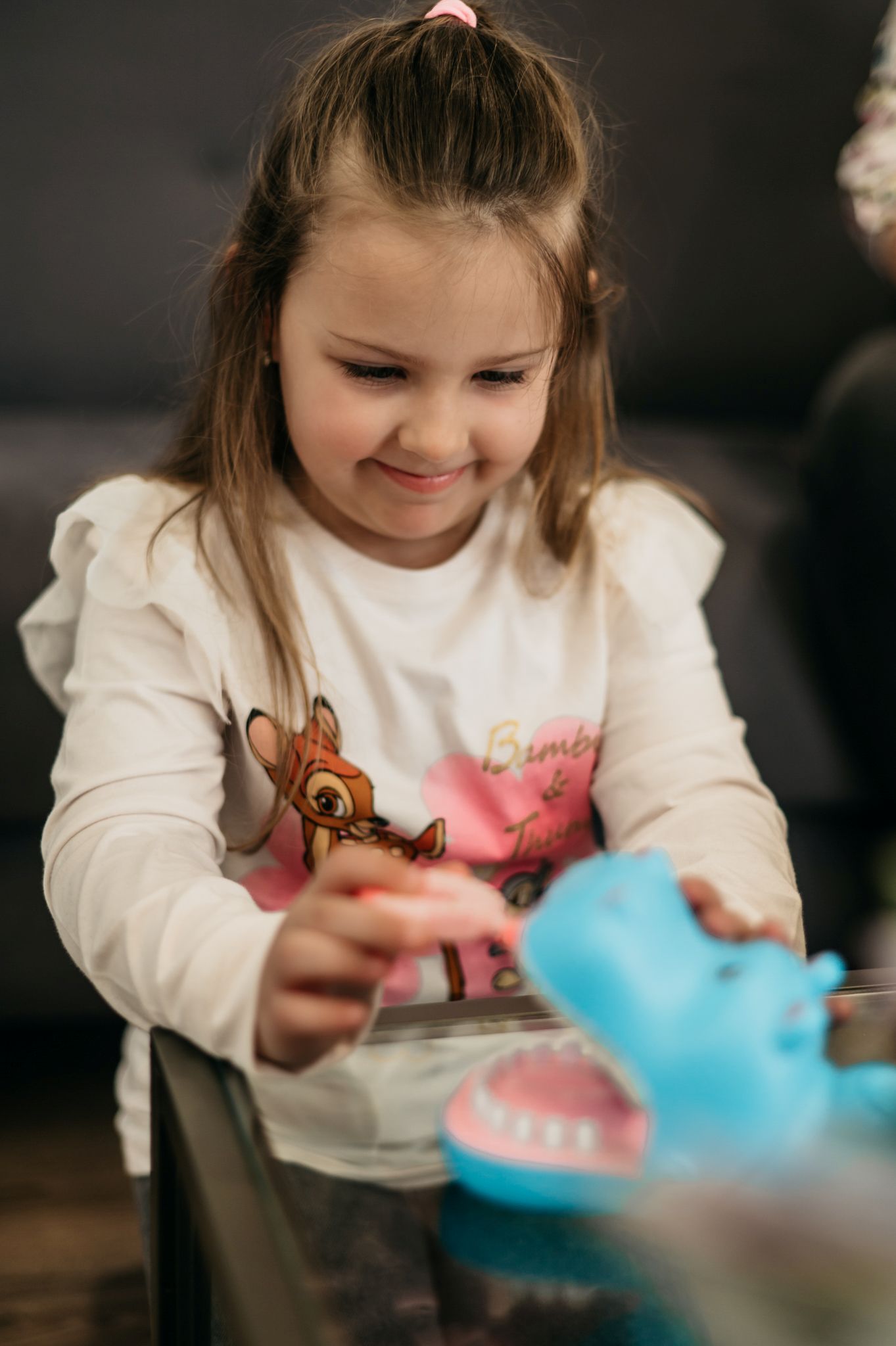 slika žene sa osmijehom