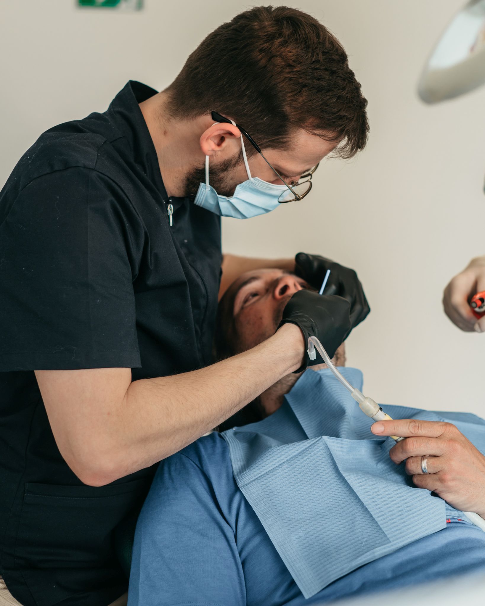 slika zubara u kutama