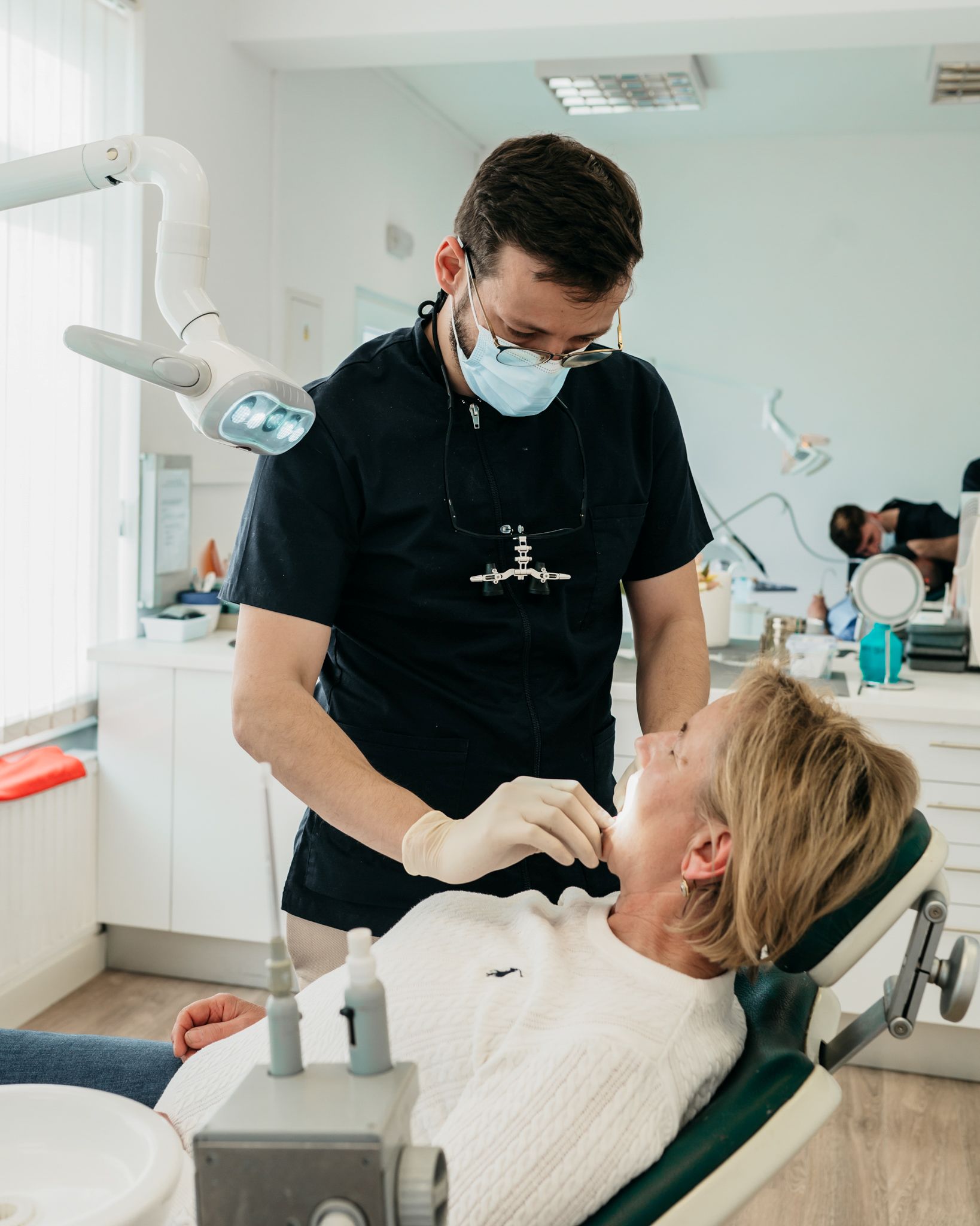 slika žene sa osmijehom